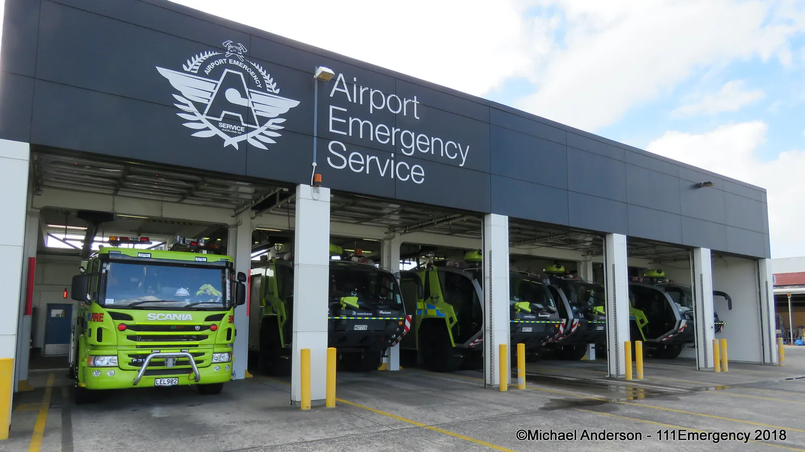 R-Value airside insulation refit on the Auckland International Airport AES Fire Station: specialist install delivered for Cook Brothers via Global Linings.